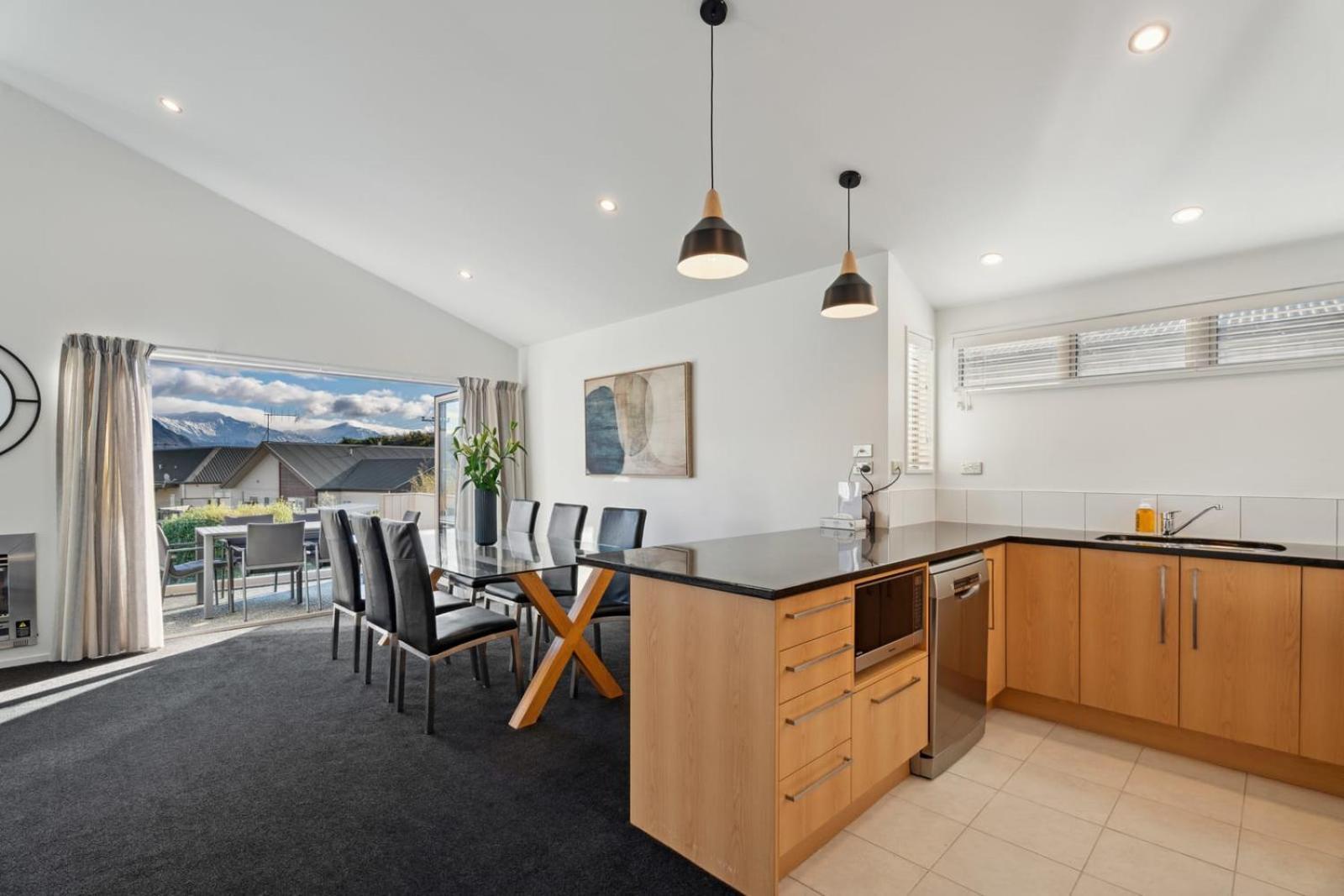 Alpine Retreat - 3 Bedroom Wanaka Esterno foto